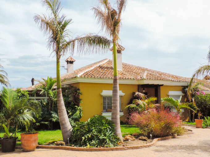 Portada villa Atalaya JLL real Estate exp