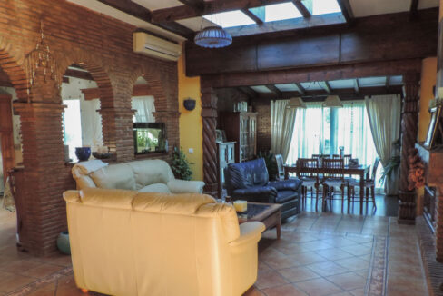 villa_23_01_Chalet_Atalaya_JLLsalon_1